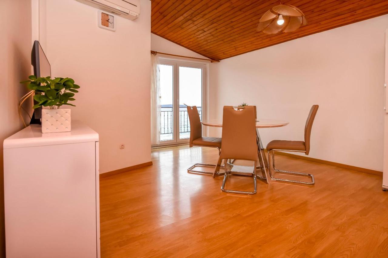 Apartment Mira พรีมอชเตน ภายนอก รูปภาพ